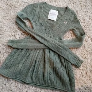 Hollister xs sweater